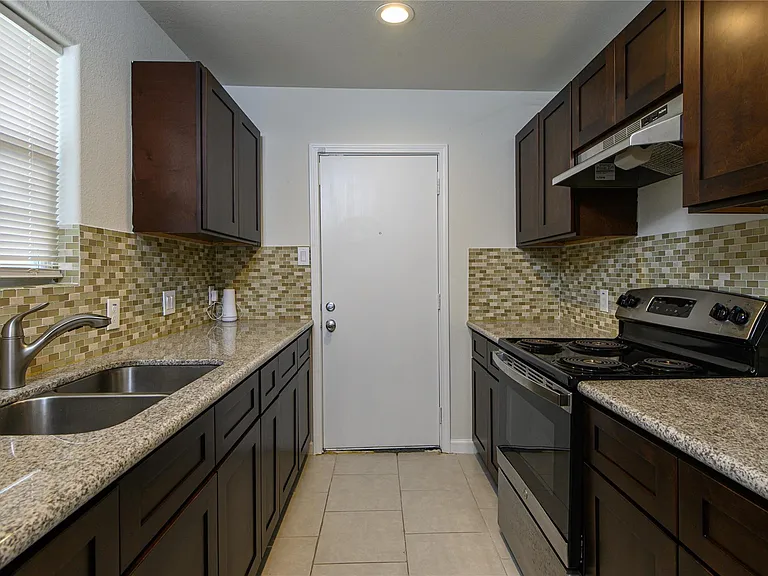 3409 Simmons St — Photo 5