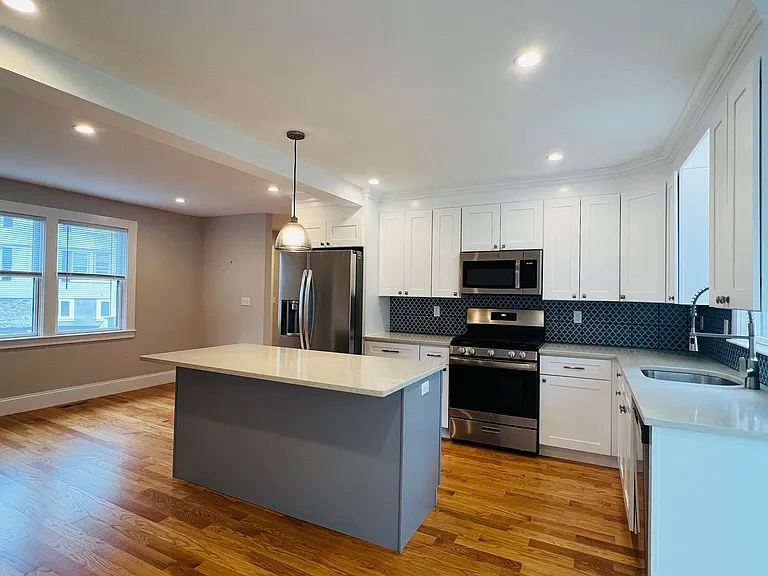 440 Washington St #1 — Photo 1