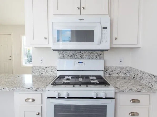 New Build 2 Bedroom / 2 Bath + Office Home in Mount Hope!, 735 40th St, San Diego, CA 92102