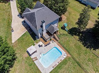 205 Blossom Ln, Greenwood, SC 29649