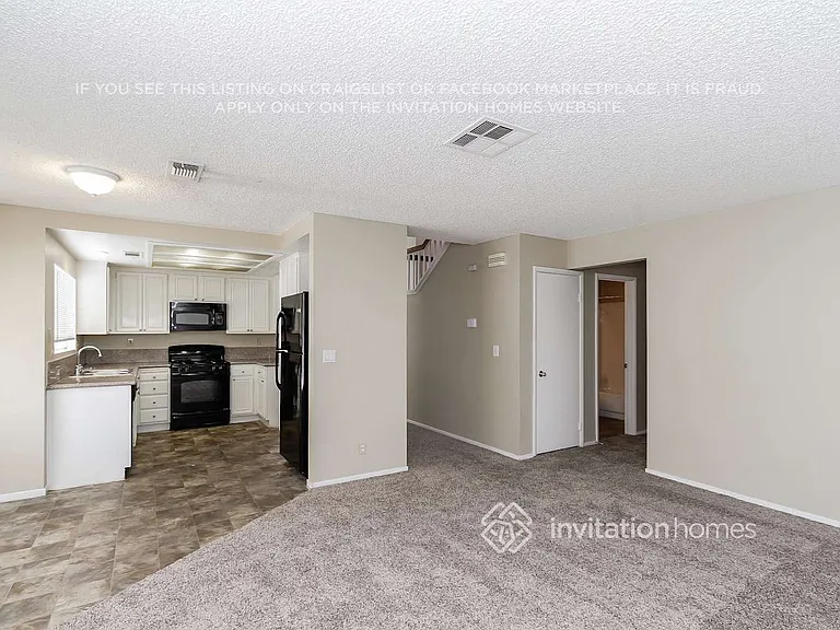 330 Templeton Dr — Photo 4