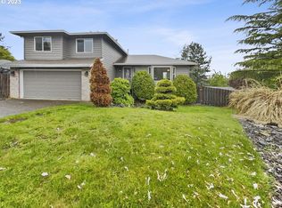 2202 SW Thomas Ct, Gresham, OR 97080