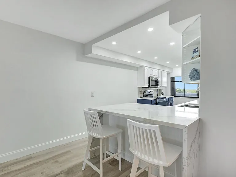 5061 North Cswy #A1A-5061-404 — Photo 6