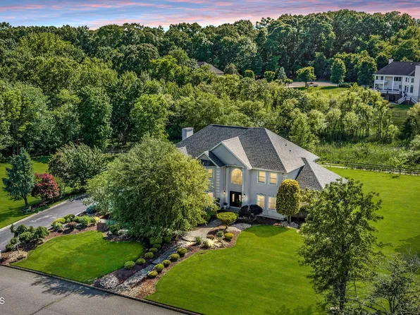 14 Diamond Hill Road, Marlboro, NJ 07746