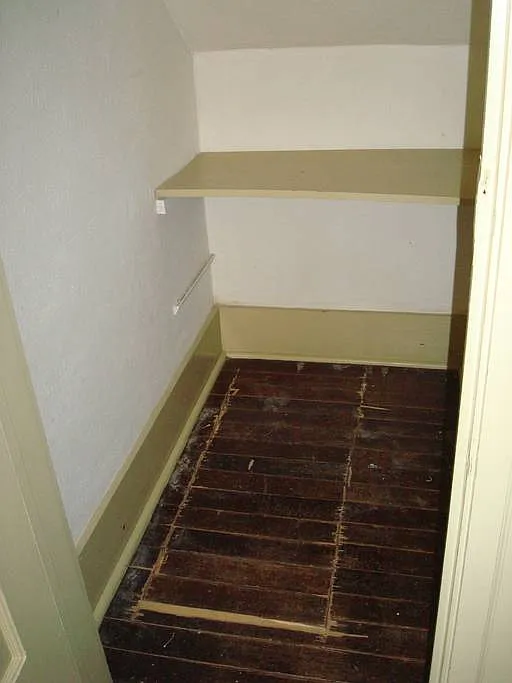 8 bed, 3500 sqft, $500 — Photo 4