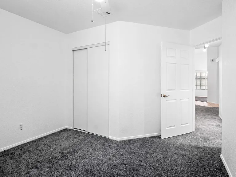 10717 Keller Dr — Photo 12