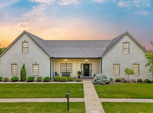 594 Earlymeade Dr, Winchester, KY 40391