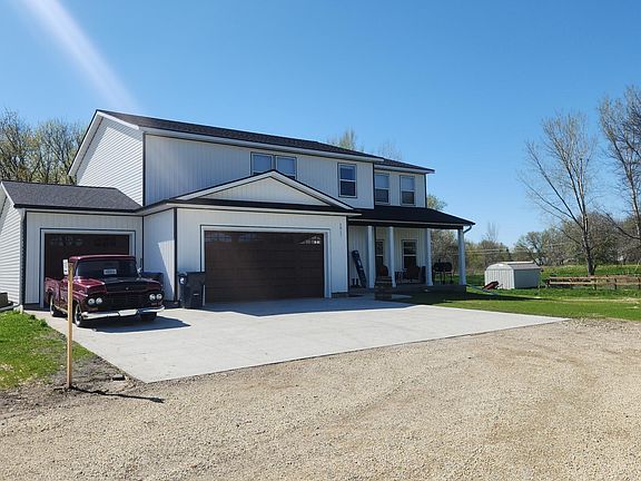 2nd image of 1017 Chester Ave SE