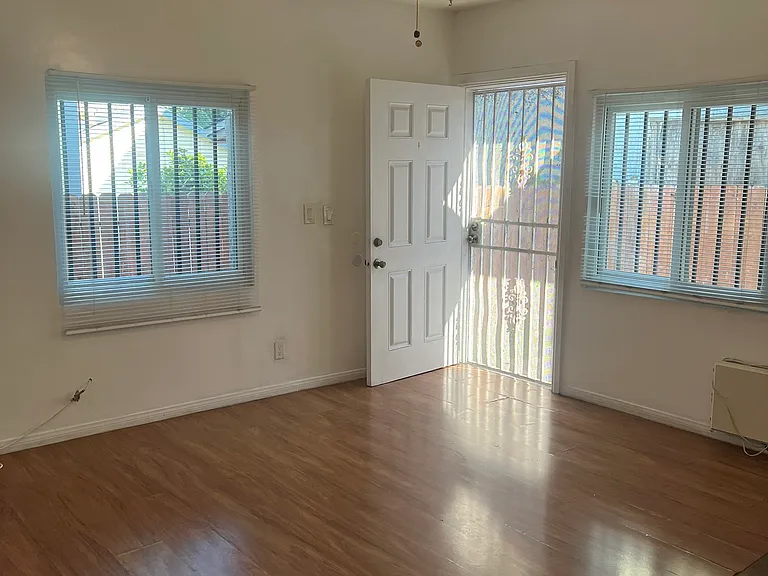 1118 N Norman Ct #1118 — Photo 2