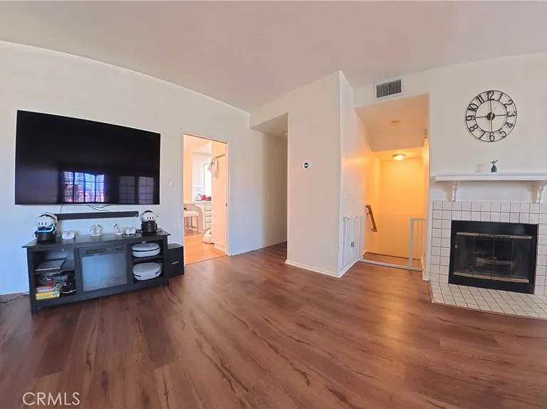 415 E Bougainvillea Ln — Photo 6