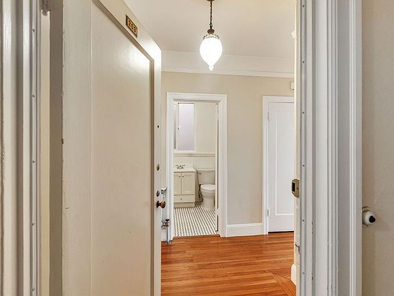 4th image of 3366 Pierce St APT 203