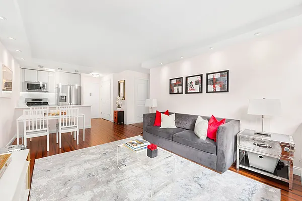 Sold by Douglas Elliman | media 15