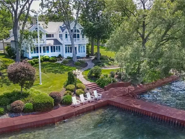 3217 E Lake Rd, Skaneateles, NY 13152
