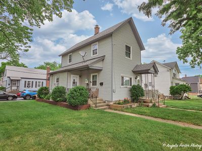 150 1st St, Woodstock, IL, 60098