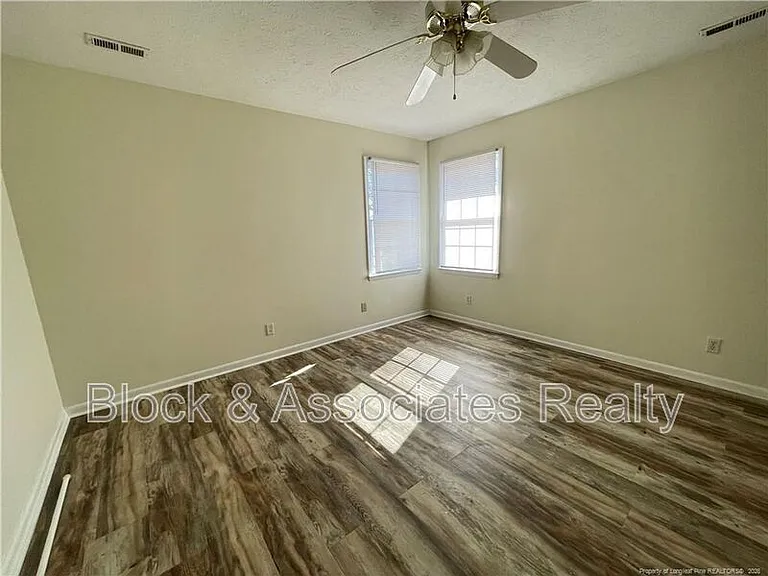 7895 Burwell Dr — Photo 6