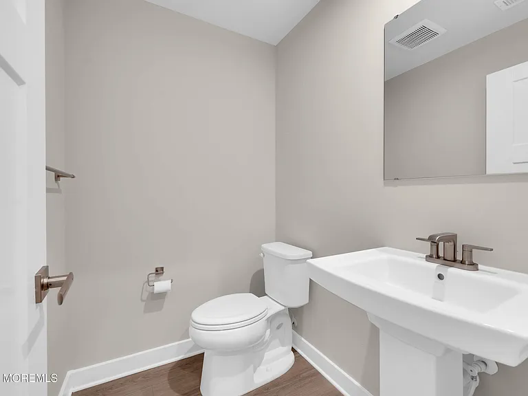 9 Halifax Rd — Photo 12