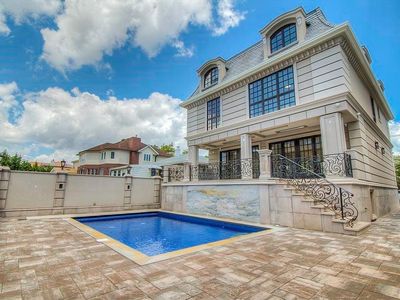 2340 E 65th St, Brooklyn, NY, 11234