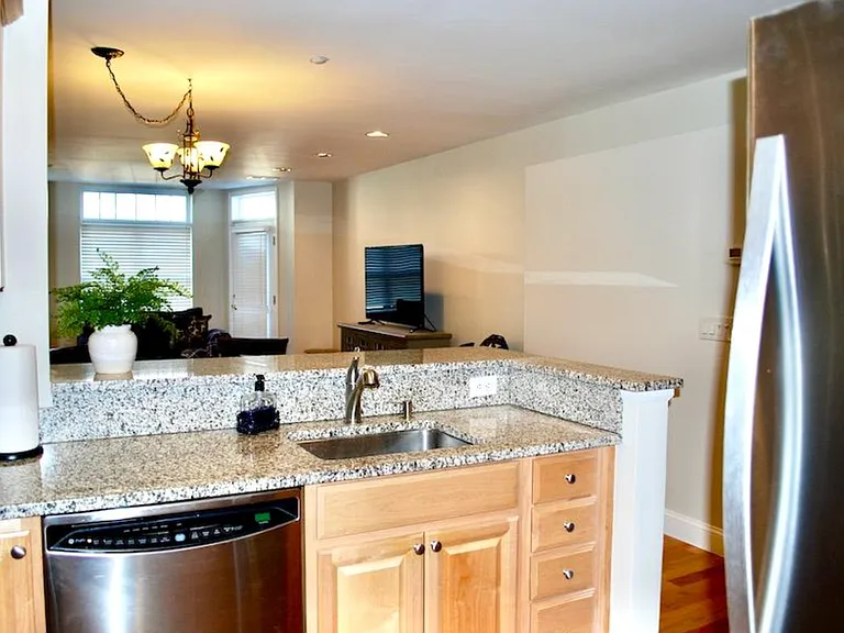 3106 Leeward Dr — Photo 3