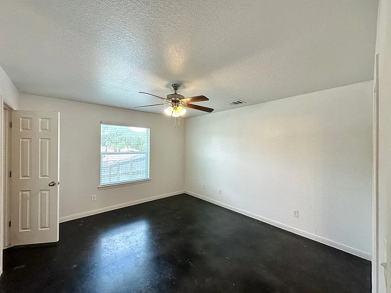 4507 Skyflower Ln — Photo 19