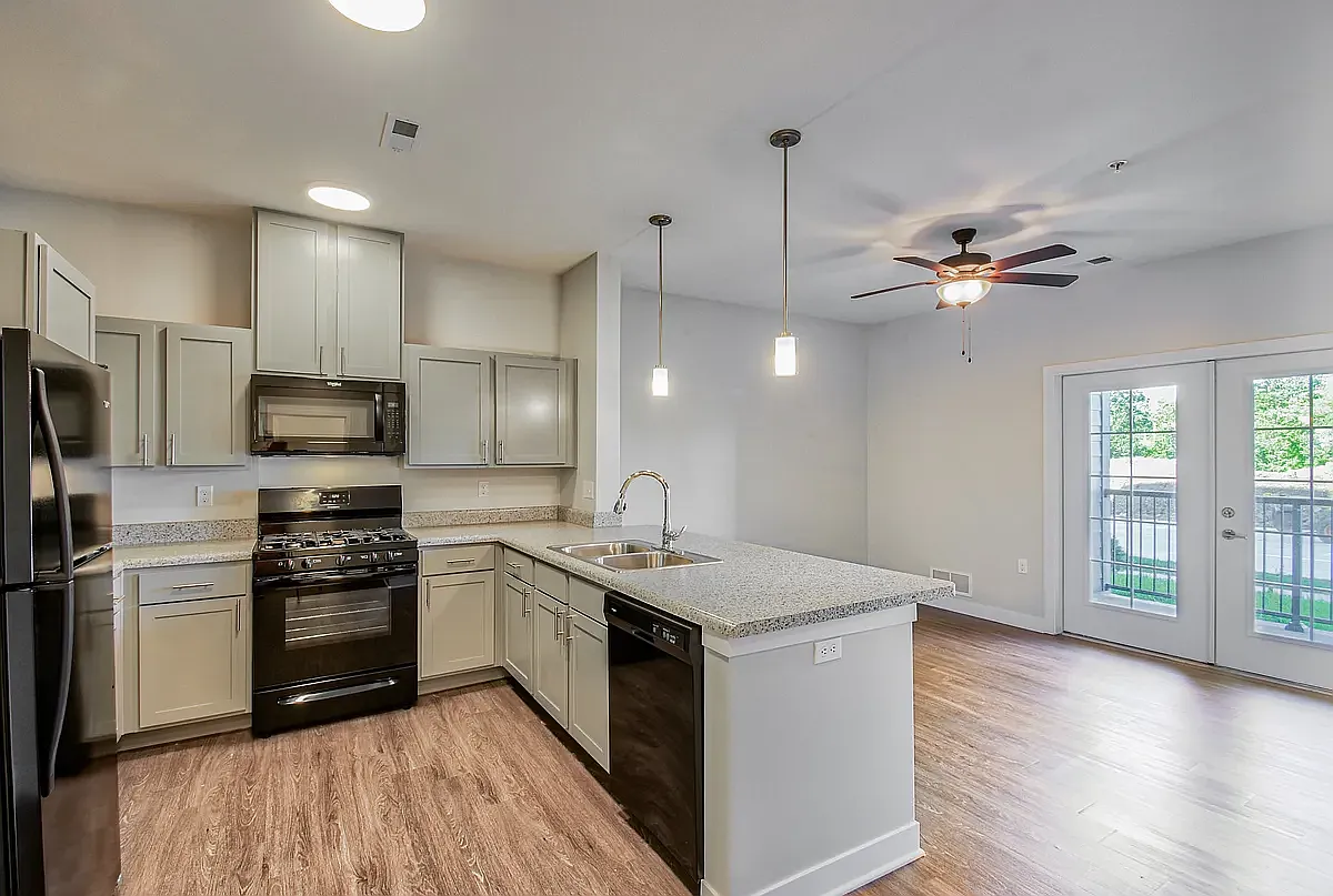 Residences at Hoffman — Photo 3