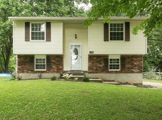 11005 Lunenburg Ct, Worthington Hills, KY 40245