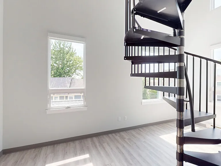 City Sunrise - Live Well in the Heart of Winooski — Photo 60