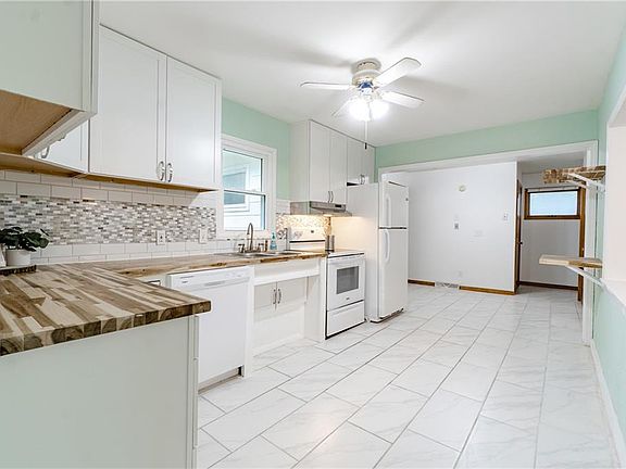 4th image of 5114 Clark St