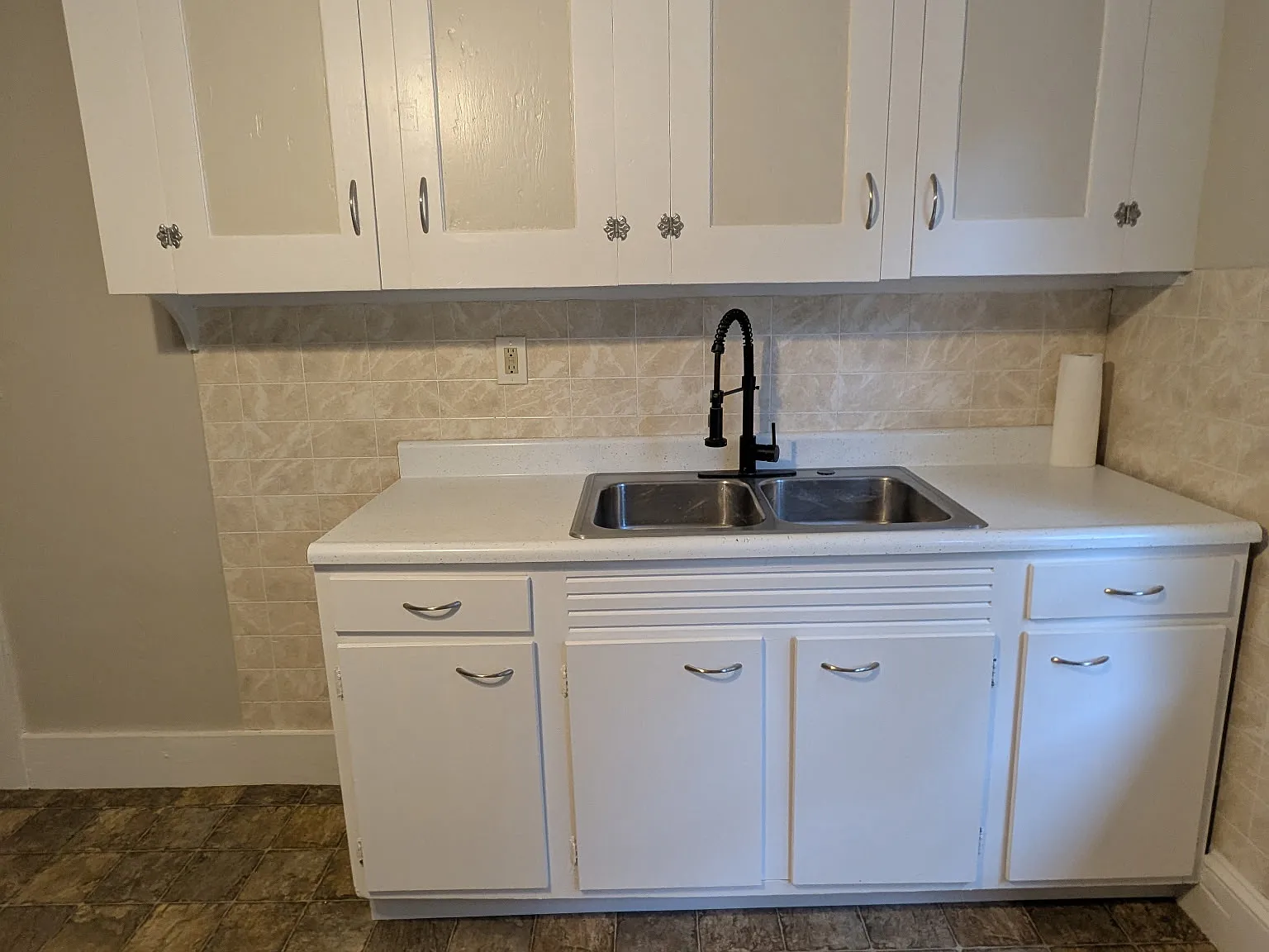 2 bed, 1020 sqft, $2,200 — Photo 3