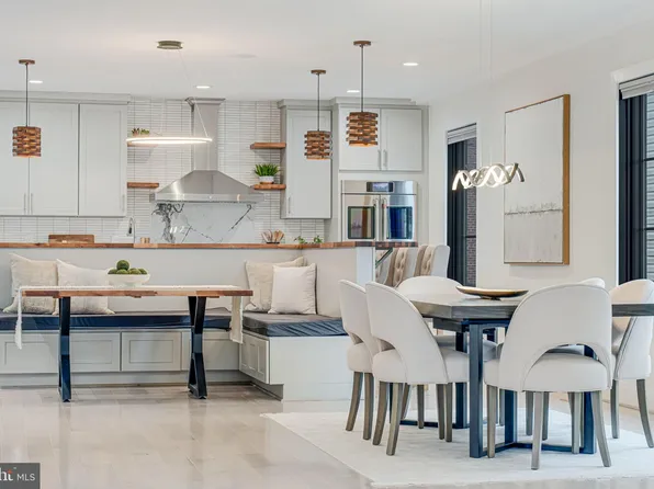 729 N Barton St, Arlington, VA 22201