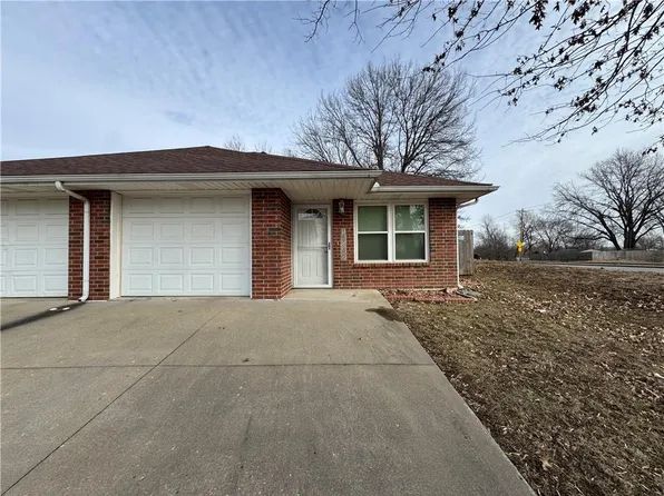 18342 E Us Highway 24 Cir, Independence, MO 64056