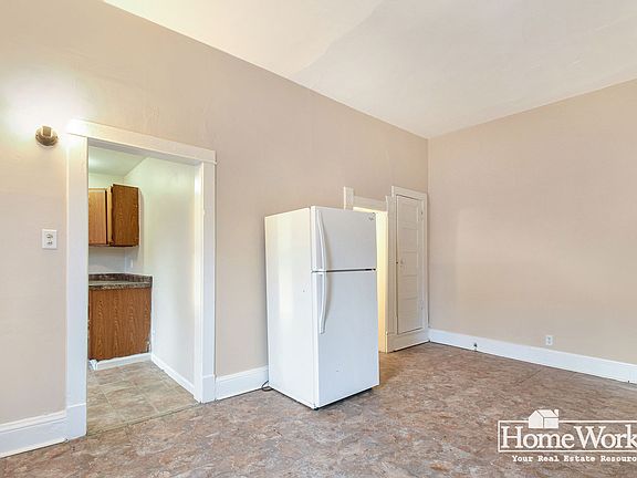 5th image of 526 Vistula St #A-1