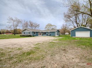 3376 Pillon Rd, Muskegon, MI 49445