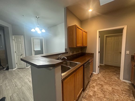5th image of 8939 Gravelly Lake Dr SW Unit 4