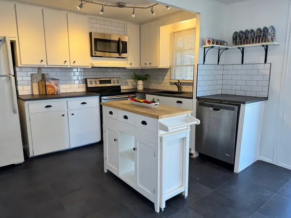 3827 Rhine St, Sarasota, FL 34234