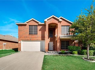 2047 Lake Trail Dr, Heartland, TX 75126