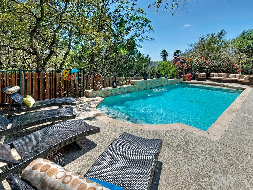 1st image of 134 Lakeway Dr
