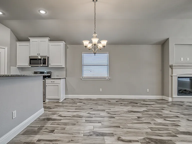 207 Gardenia Dr — Photo 9