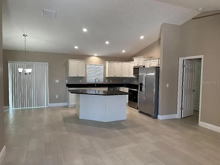 14851 SW 48th Ave — Photo 3