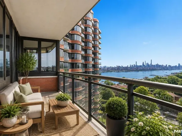 100 Carlyle Dr APT 9DS, Cliffside Park, NJ 07010