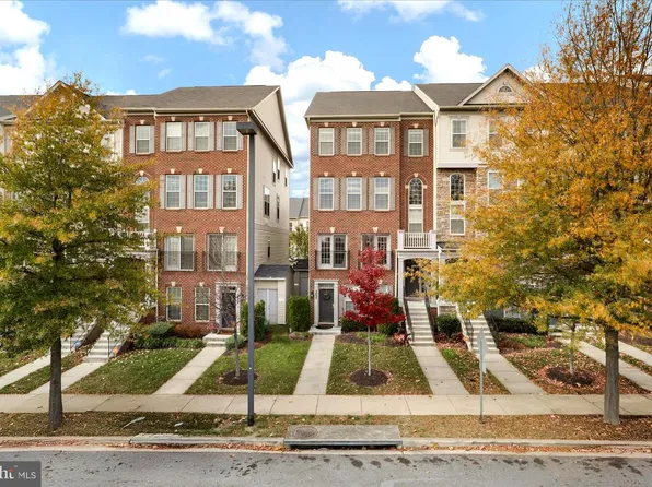 2633 Campus Way N, Lanham, MD 20706