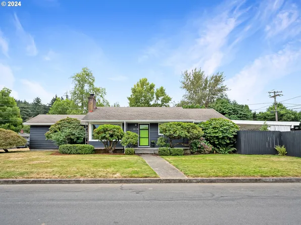 18438 SE Caruthers St, Portland, OR 97233