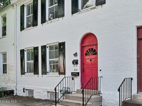 614 3rd Avenue, Troy, NY 12182