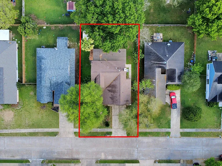 15614 Barbarossa Dr — Photo 3
