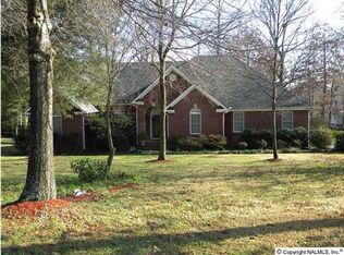 113 Timberwind Dr, New Market, AL 35761