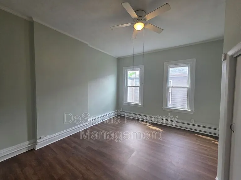 425 Walnut St #2 — Photo 26