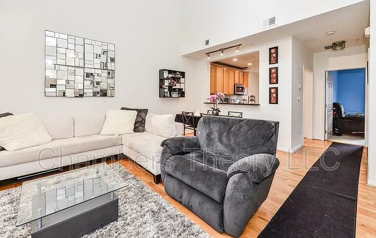 705 Massey Ln #B — Photo 8