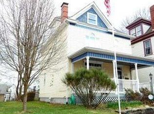 615 Montour St, Coraopolis, PA 15108