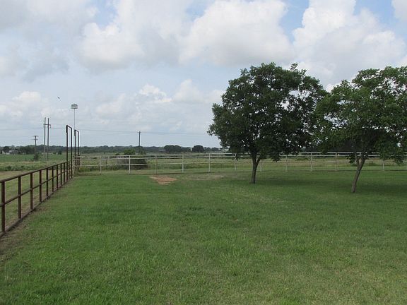 5th image of 126 County Road 329