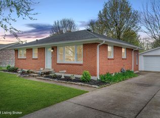 3338 Pioneer Trl, Shepherdsville, KY 40165