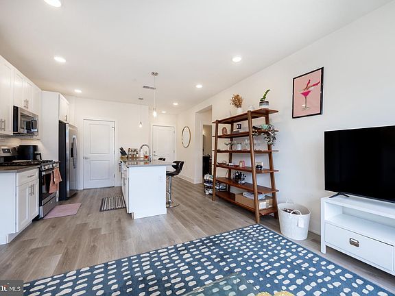 3rd image of 1148 N 2nd St #3G